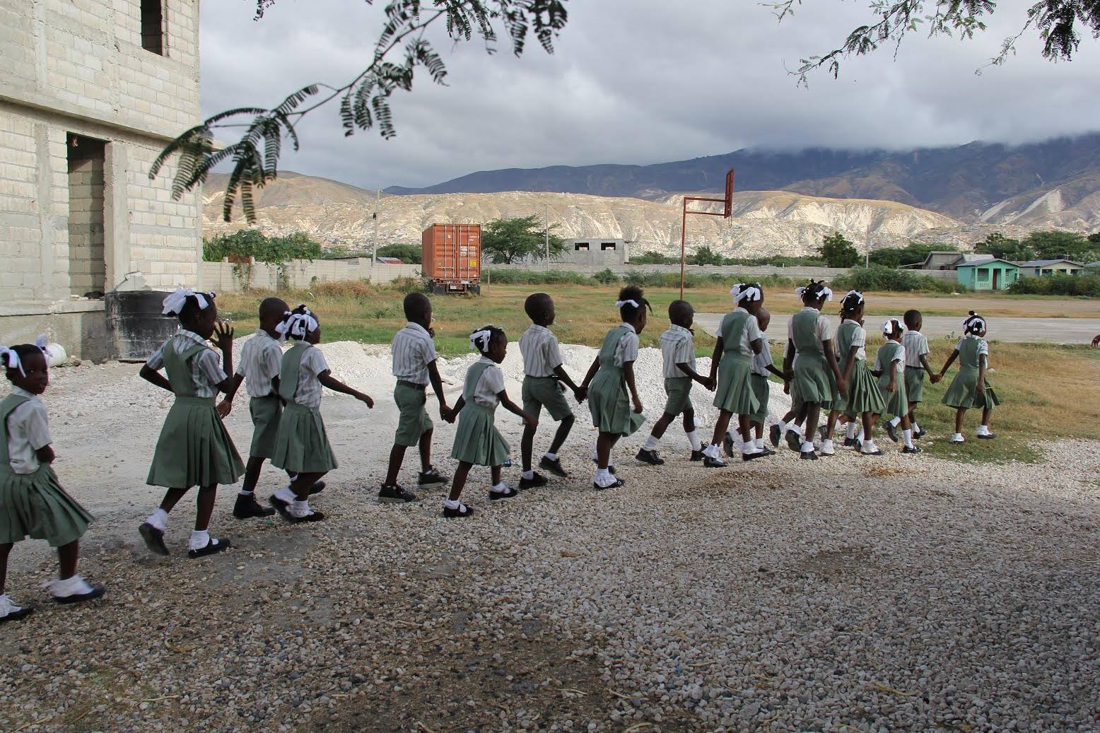 Plaidoyer pour le droit à l'éducation en Haïti: témoignage d'un directeur d'école à Port-au-Prince